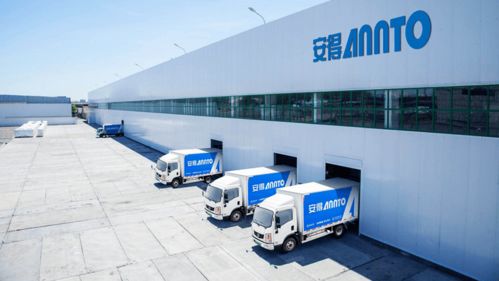 美的集团四大板块首度联袂亮相中国工博会，库卡机器人引领智能制造新风向