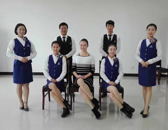 祝贺蓉城二绕服务礼仪大赛指导培训圆满落幕，礼仪服务开启新篇章